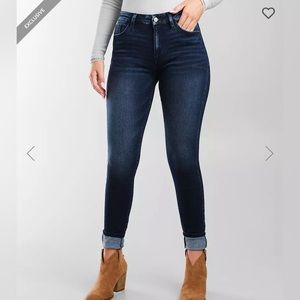 Excellent Condition KANCAN Signature Kurvy Mid-Rise Ankle Skinny Jean size 25